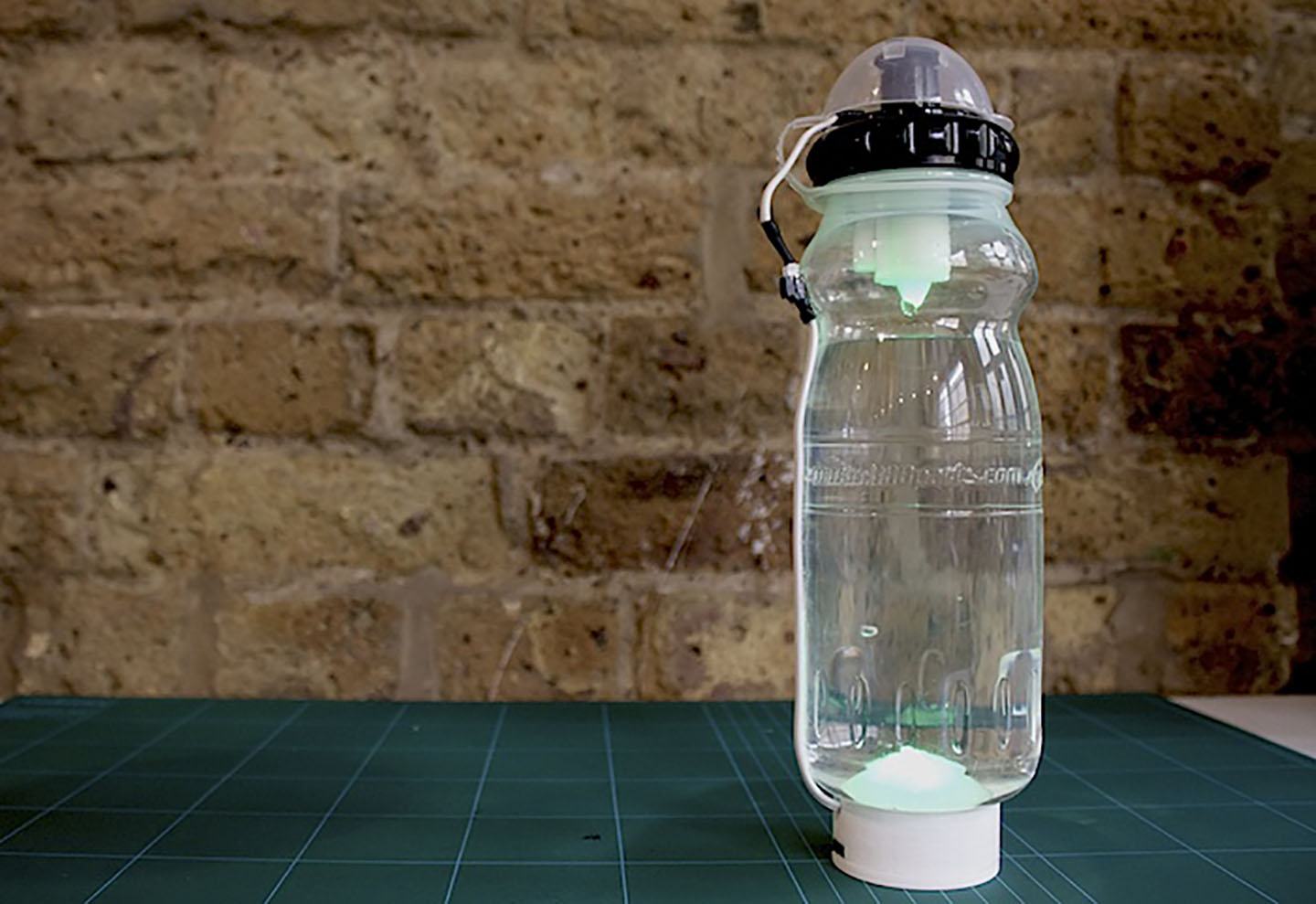 Hydrobolt bottle